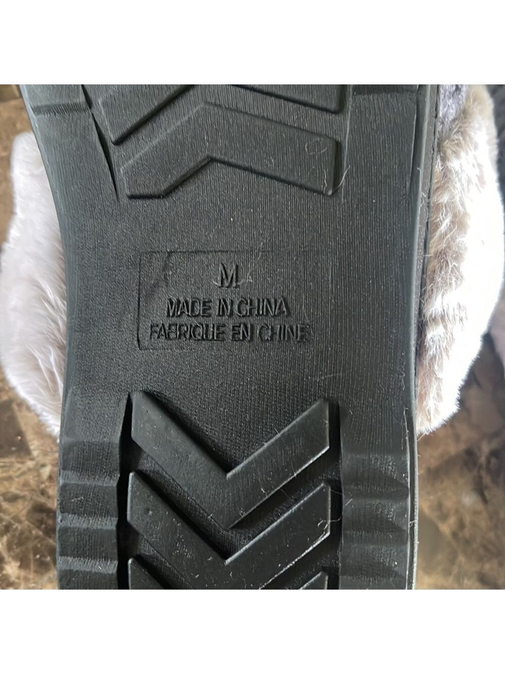 Slippers Size M❤️❤️ - Picture 4 of 5